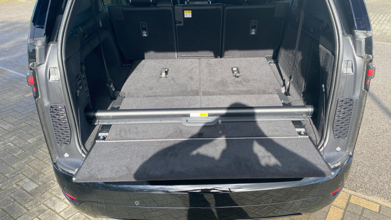 Land Rover Discovery 3.0 D350 Dynamic SE 5dr Auto Diesel Station Wagon